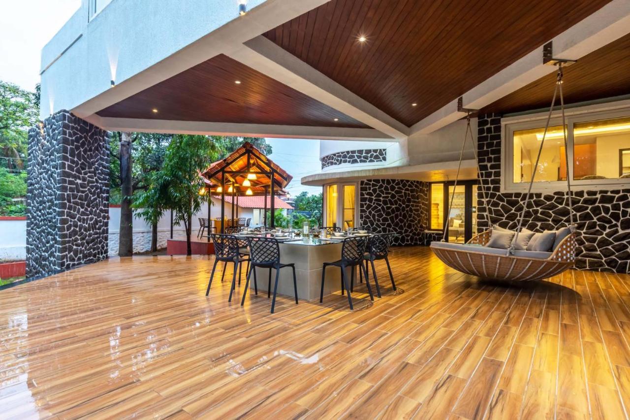The Grey Medley By Stayvista With Mediterranean Interiors, Swimming Pool, Jacuzzi, Projector & A Lush Lawn With Gazebo Lonavala Exterior foto
